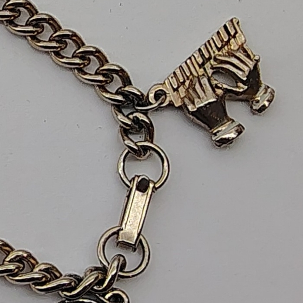 Liberace Vintage Silver Tone Charm Bracelet w/ Charms - Picture 8 of 16